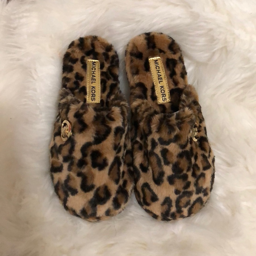 NWT! Leopard Slippers